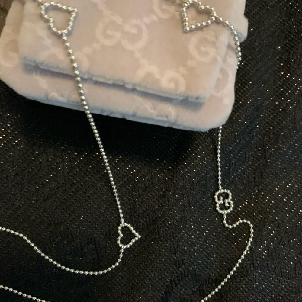 Authentic GUCCI necklace silver